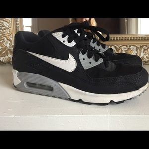 Nike Air Max Black/Black White 8.5
